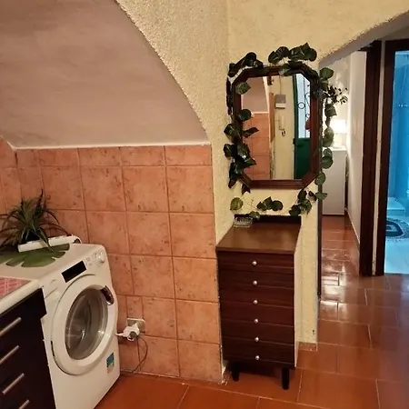 Via Monta Retro